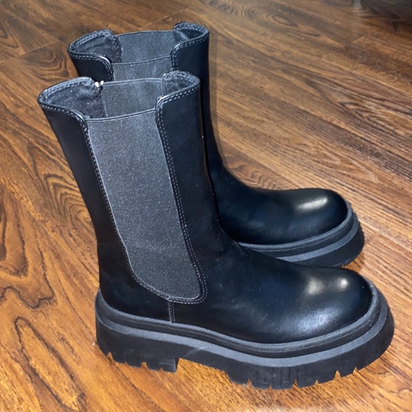 Pull & Bear Flat ankle boots with elastic side panels - Picture 4 of 4